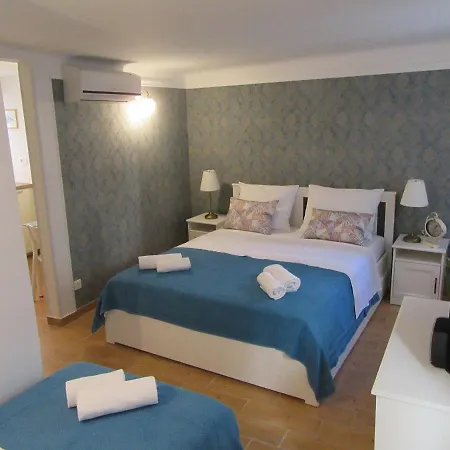 Lela Ii Apartment *